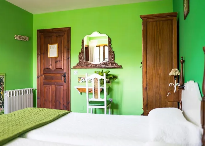 Fuente De Anjanas Otel Estrada