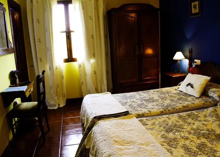 Otel Fuente De Anjanas 3*