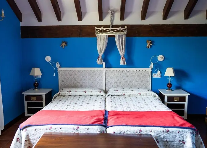 Hotel Fuente De Anjanas 3*